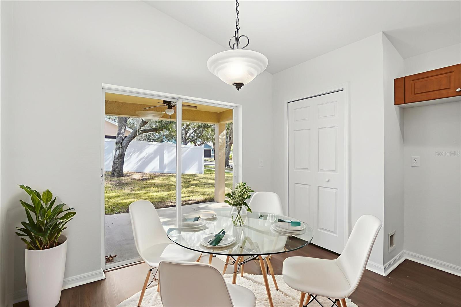 Image 4 of 28 For 11719 Crest Creek Drive