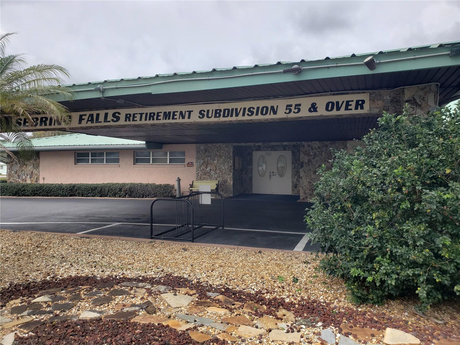 Image 23 of 38 For 1507 Caribbean Road