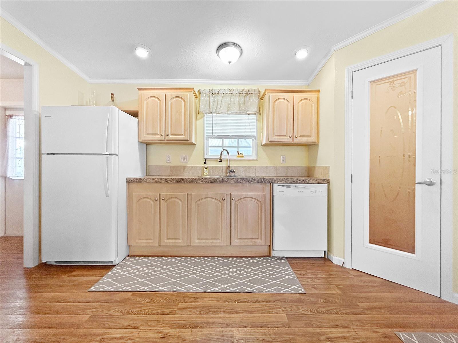 Image 5 of 38 For 1507 Caribbean Road