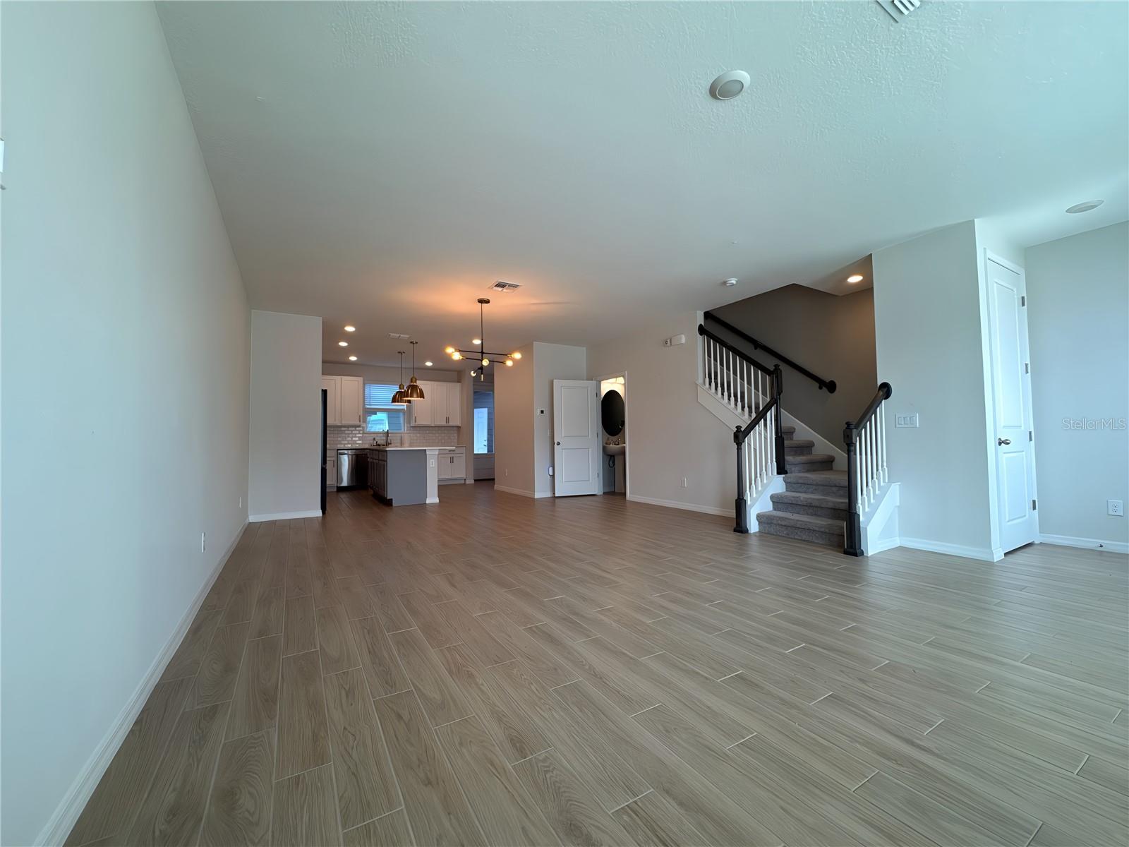 Image 7 of 37 For 2962 Voyager Avenue