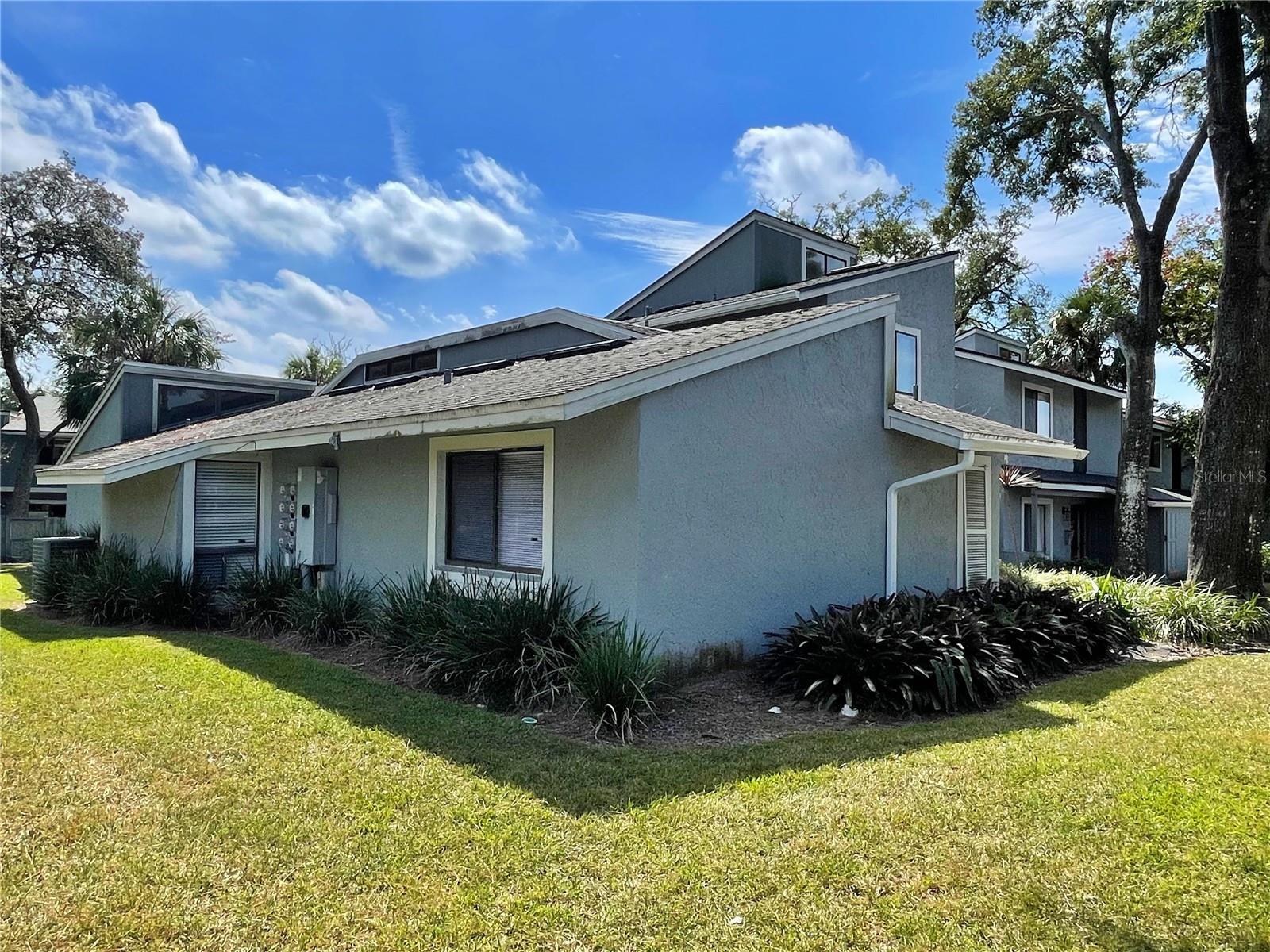 Image 23 of 27 For 702 Saint Matthew Circle