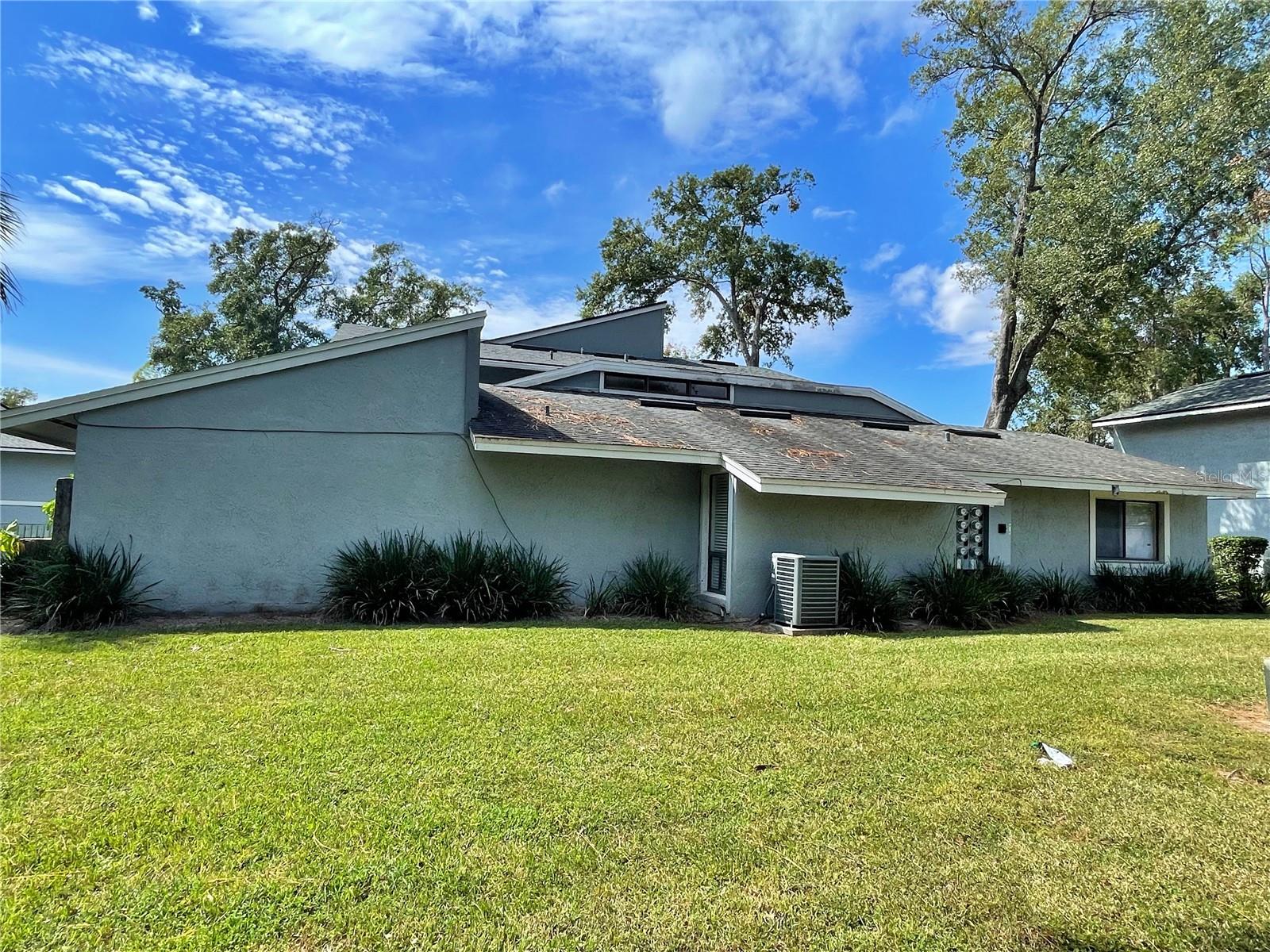 Image 24 of 27 For 702 Saint Matthew Circle