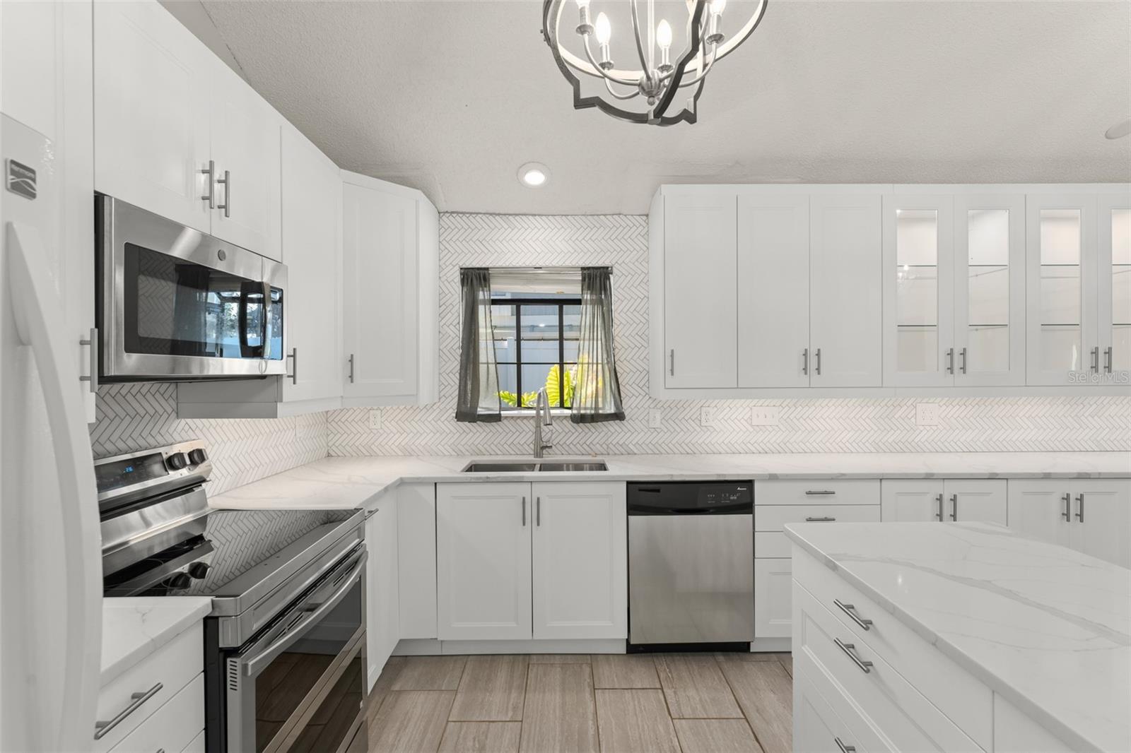 Image 32 of 54 For 3100 Bridgehampton Lane