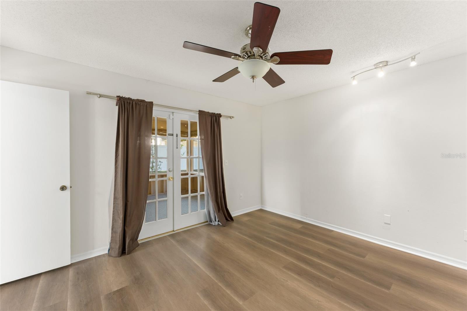 Image 34 of 54 For 3100 Bridgehampton Lane