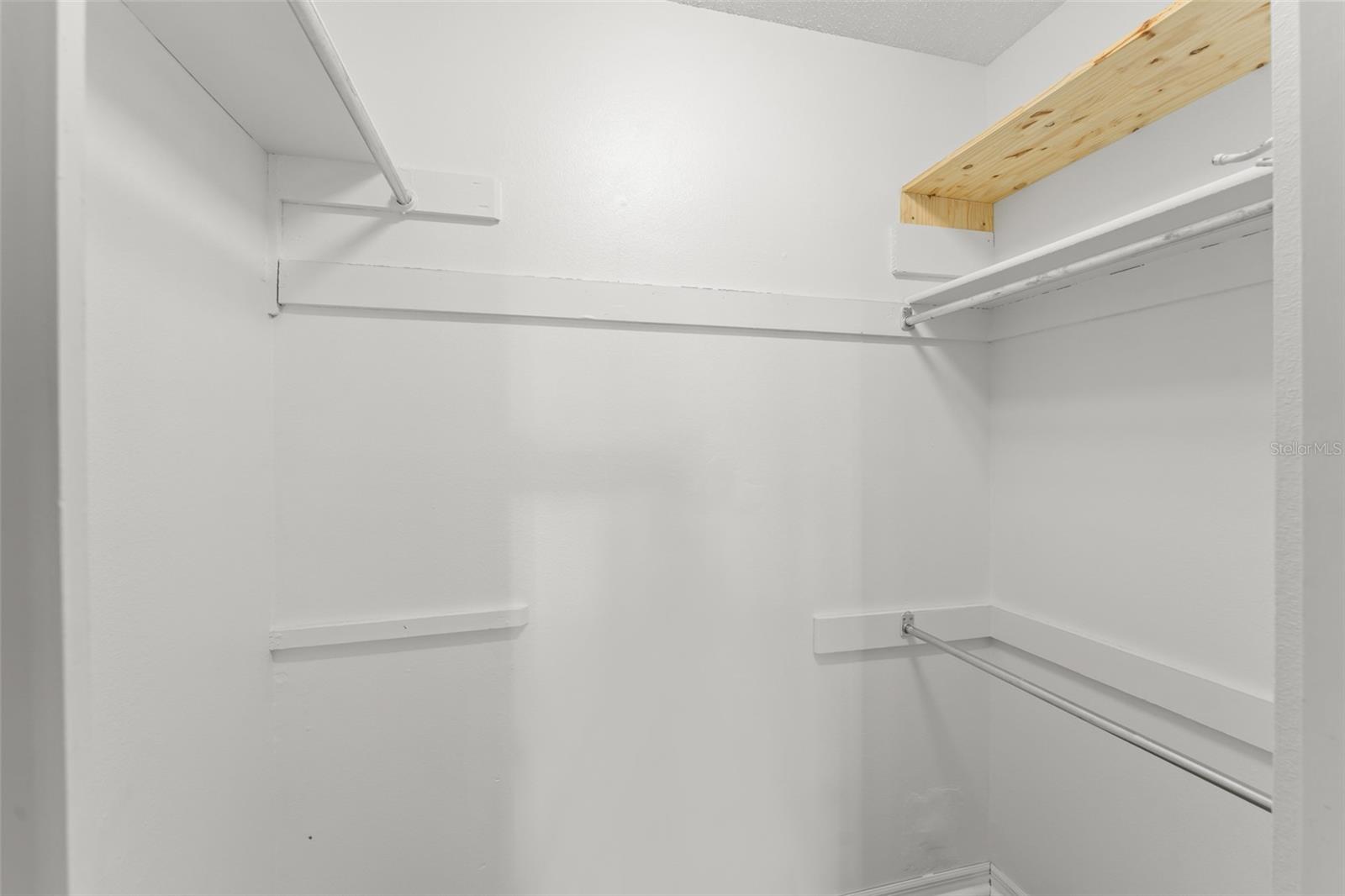 Image 38 of 54 For 3100 Bridgehampton Lane