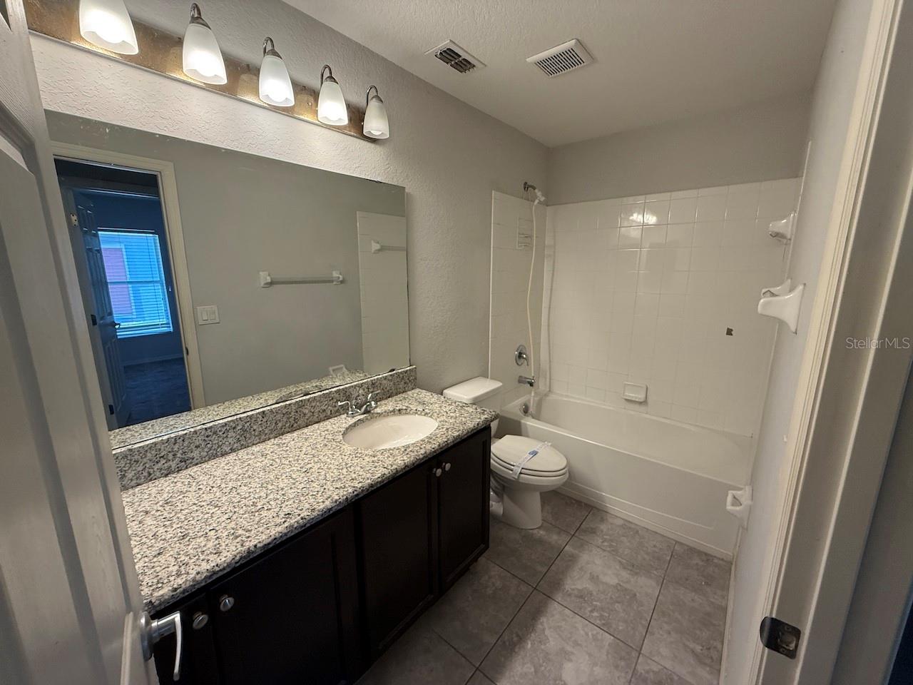 Image 19 of 27 For 1992 Bretton Ridge Way