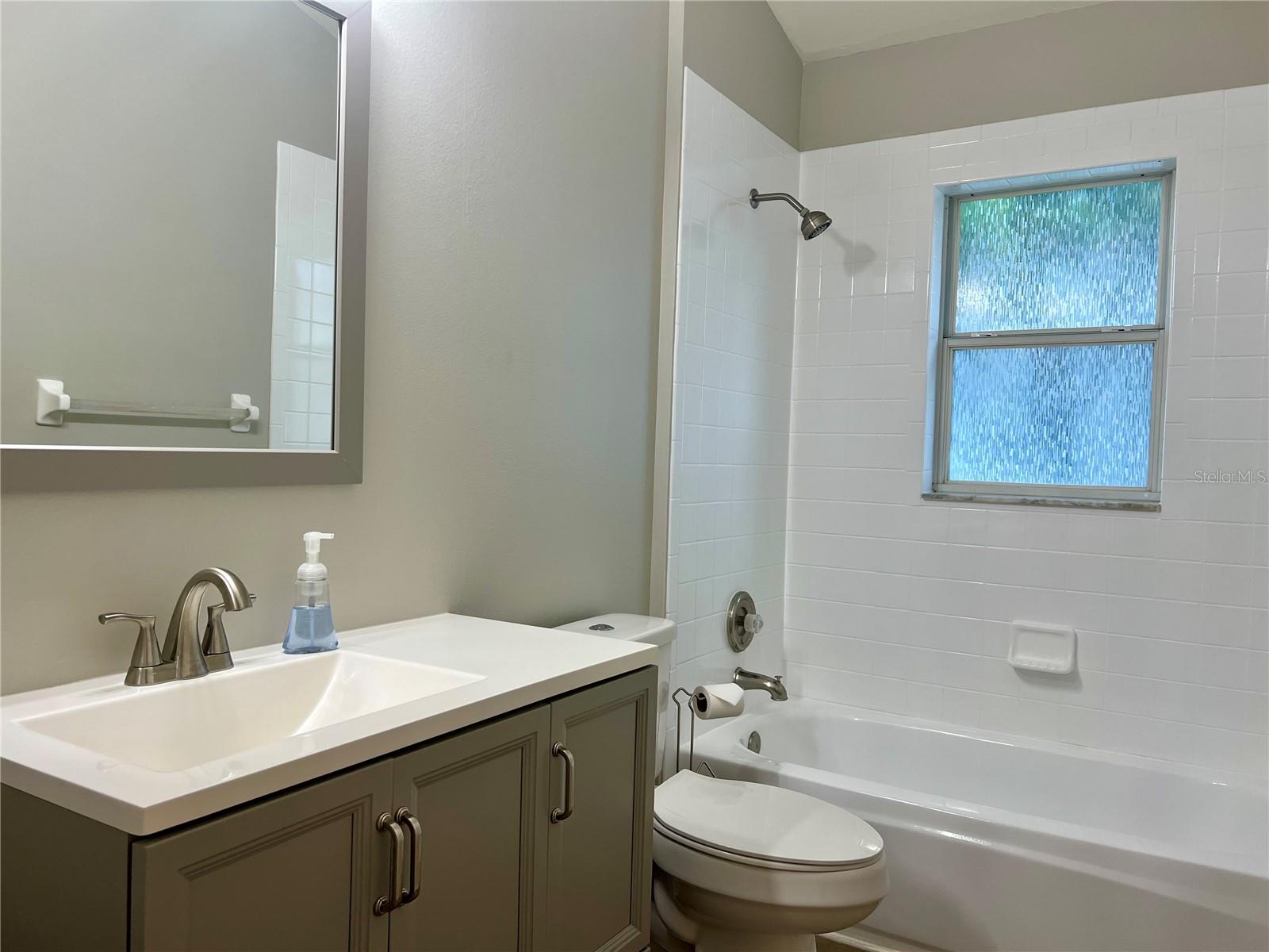 Image 7 of 25 For 13362 Heron Cove Drive