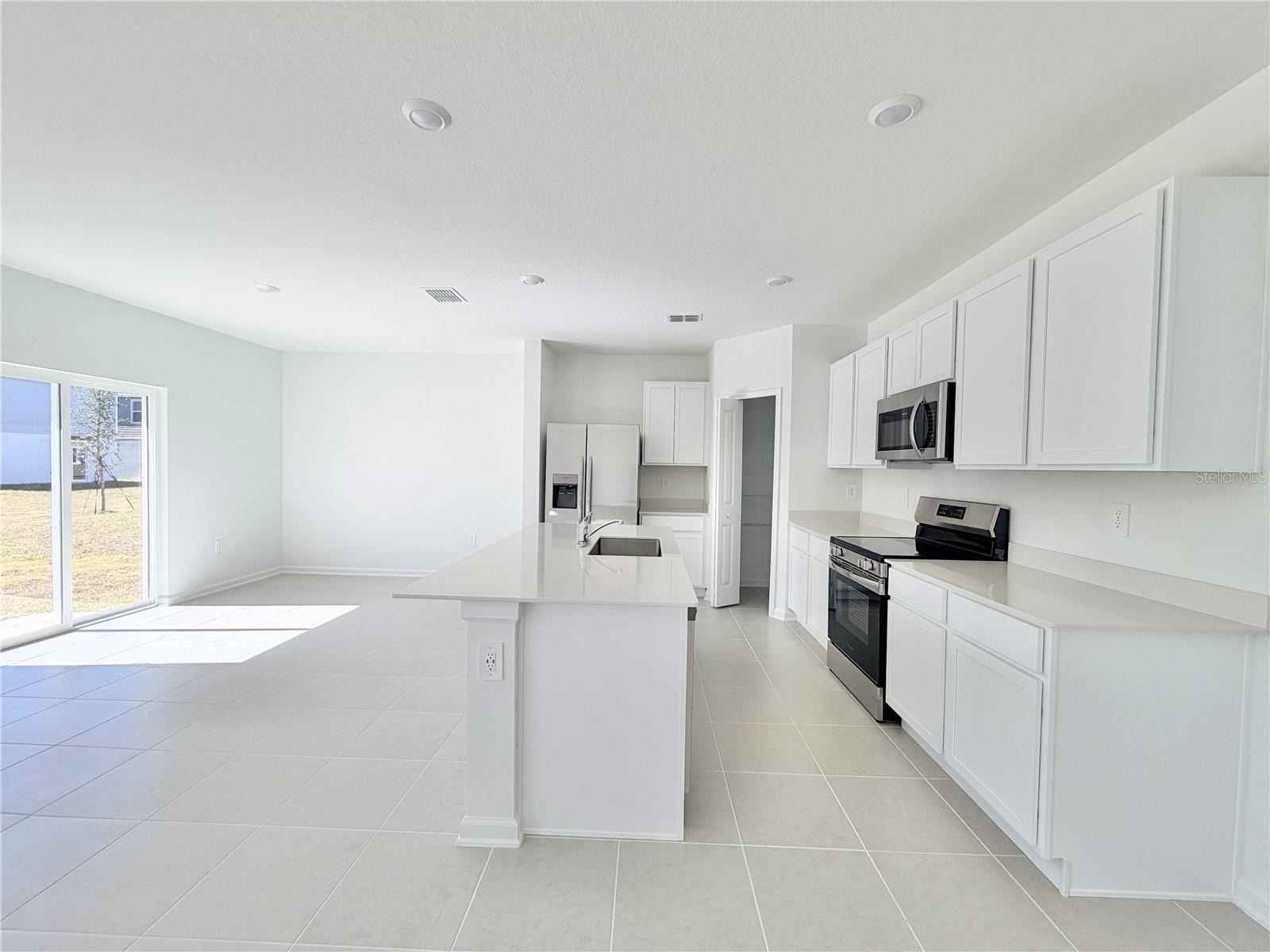 Image 6 of 35 For 3666 Hardman Drive