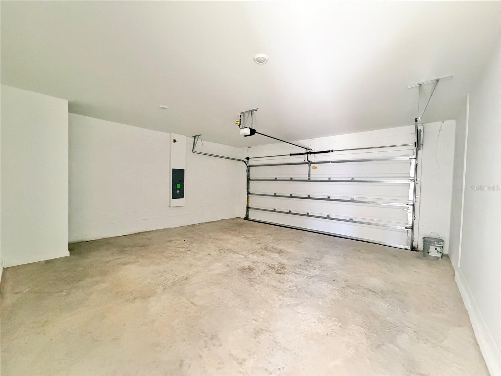 Image 8 of 35 For 3666 Hardman Drive