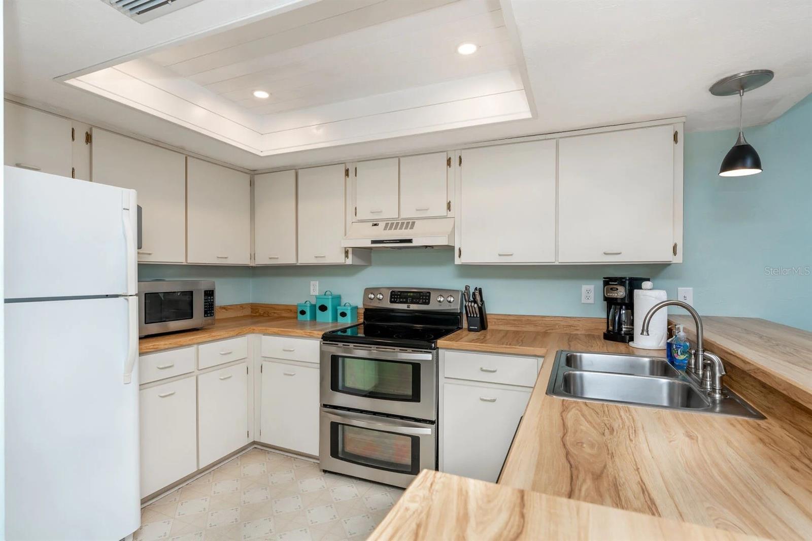 Image 21 of 23 For 1513 Ocean Shore Boulevard 8a