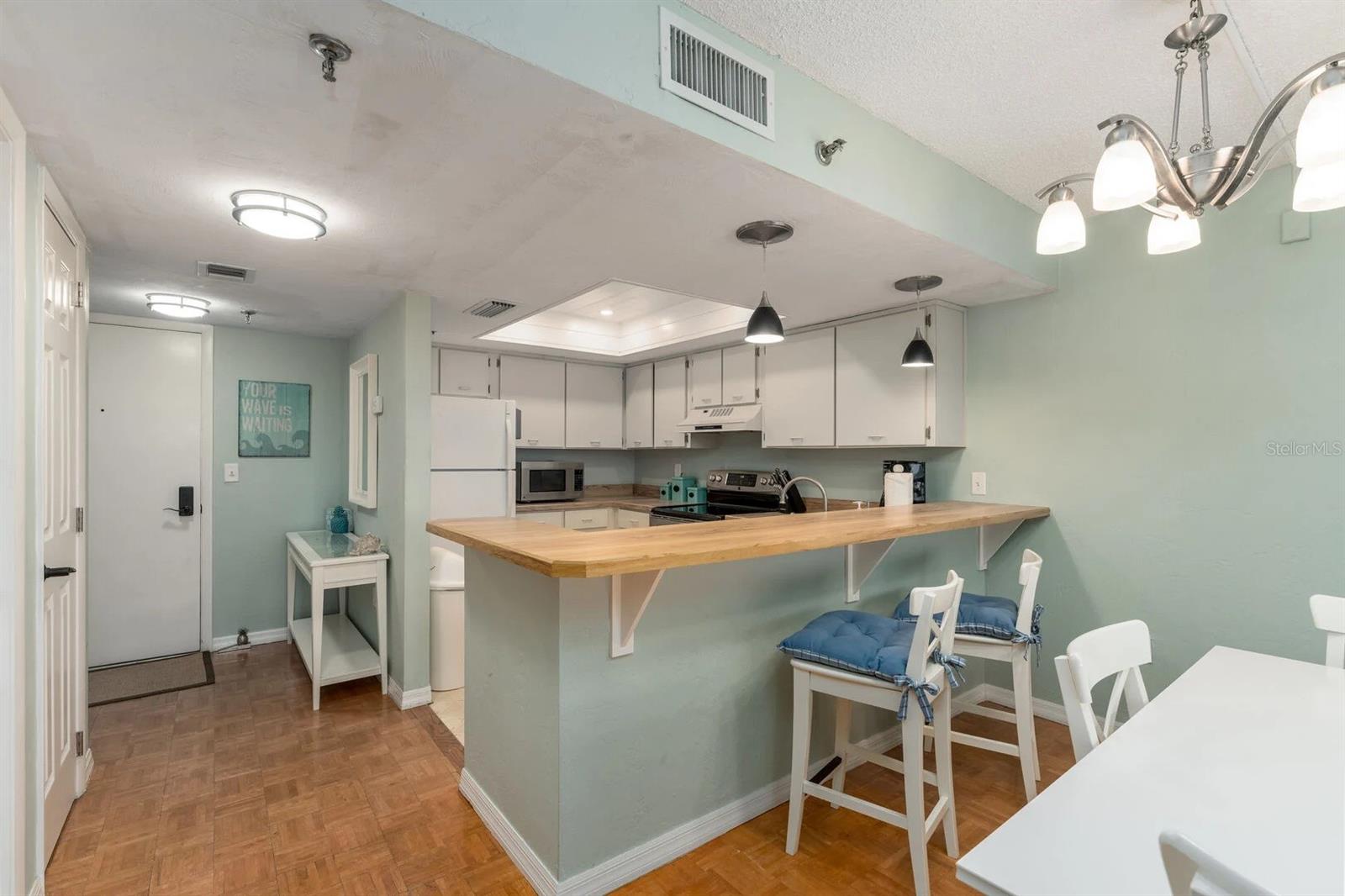 Image 6 of 23 For 1513 Ocean Shore Boulevard 8a