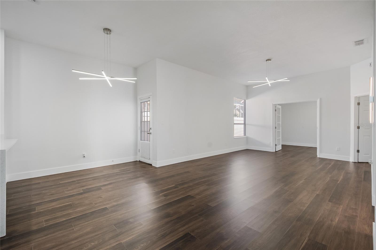 Image 23 of 63 For 14419 Tambourine Drive