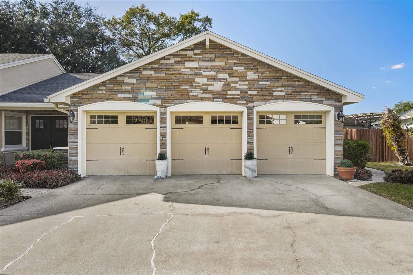 Image 36 of 47 For 6334 Oak Meadow Bend