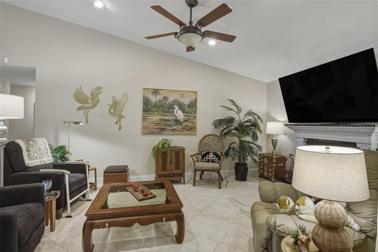 Image 6 of 47 For 6334 Oak Meadow Bend