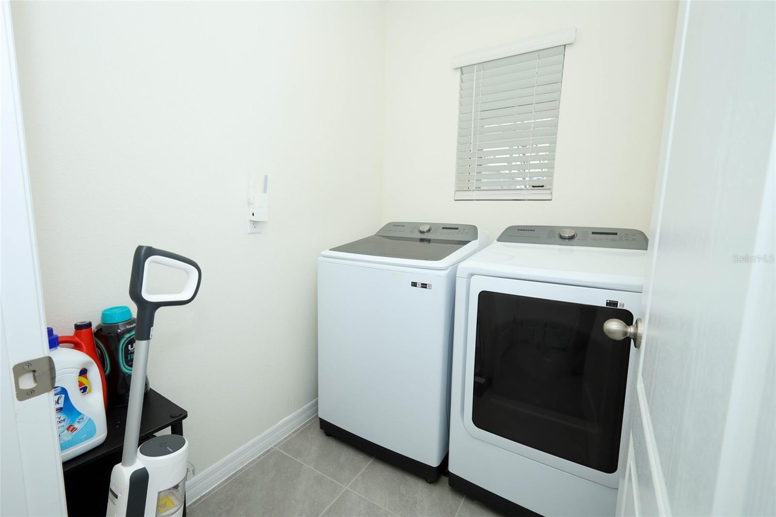 Image 27 of 40 For 3519 Briarwood Grove Drive