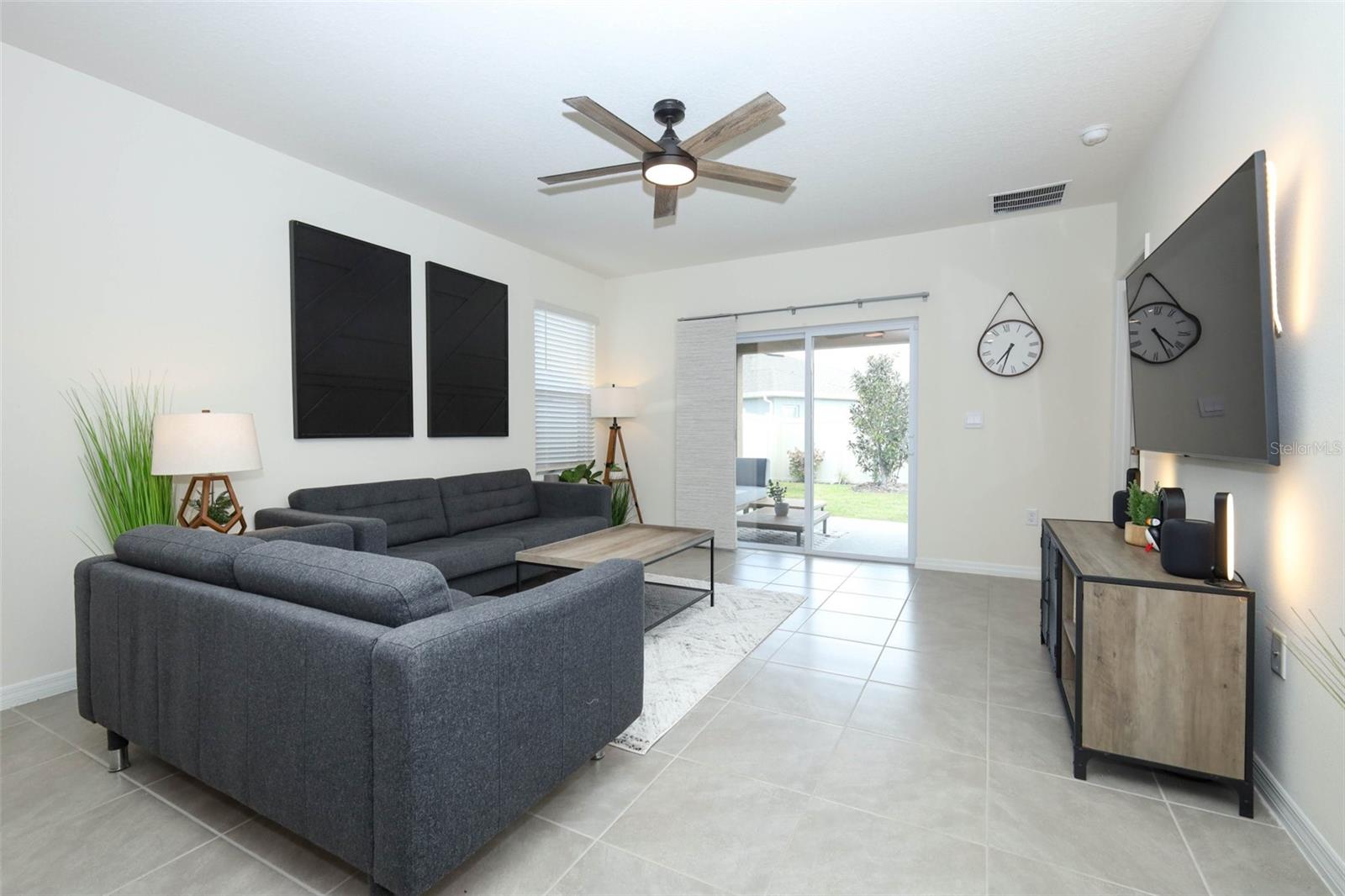 Image 7 of 40 For 3519 Briarwood Grove Drive