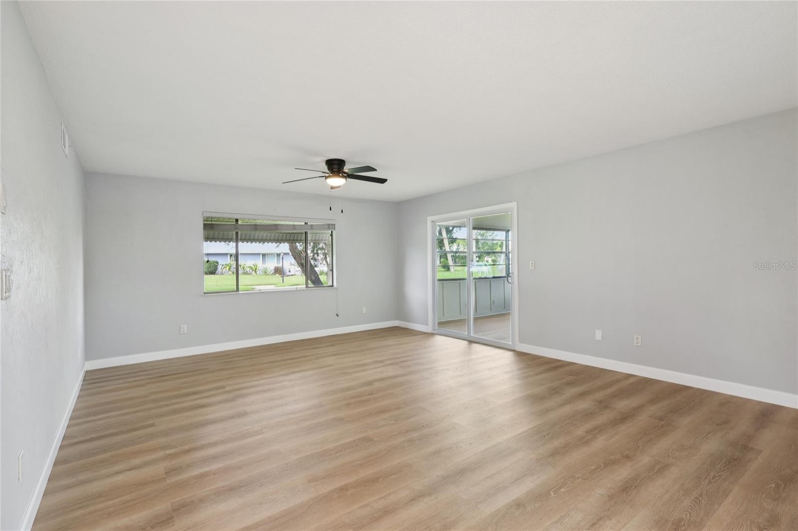 Image 11 of 69 For 102 Golf Club Drive