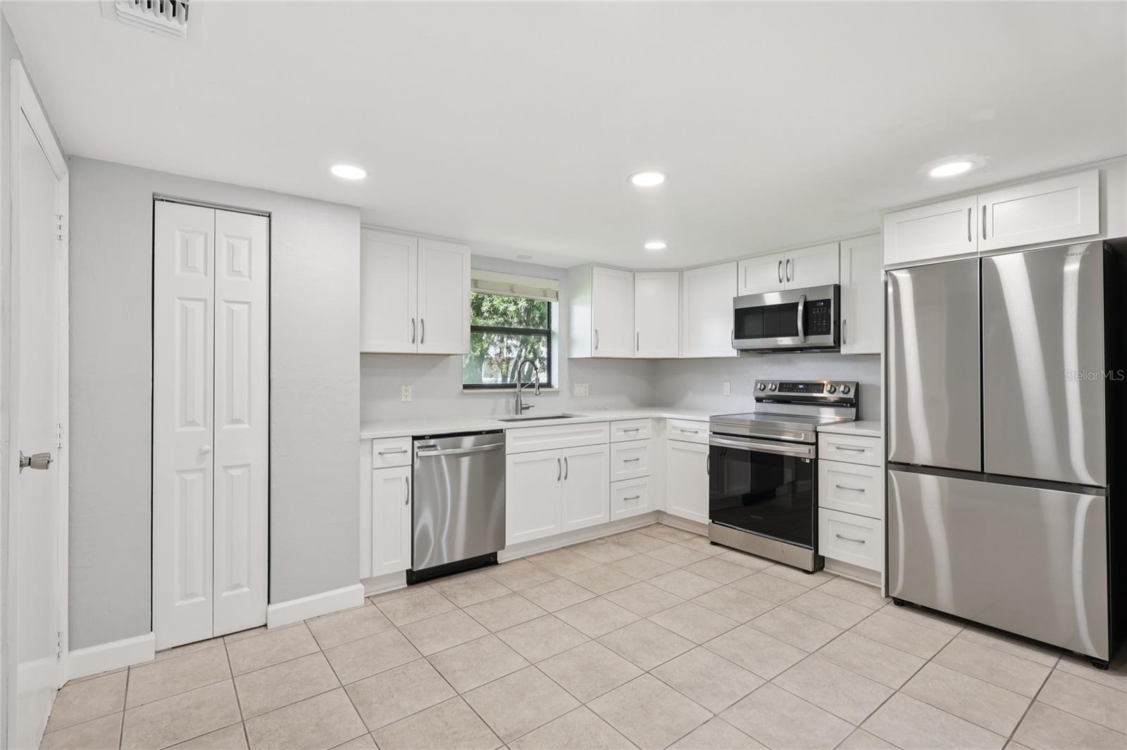 Image 15 of 69 For 102 Golf Club Drive