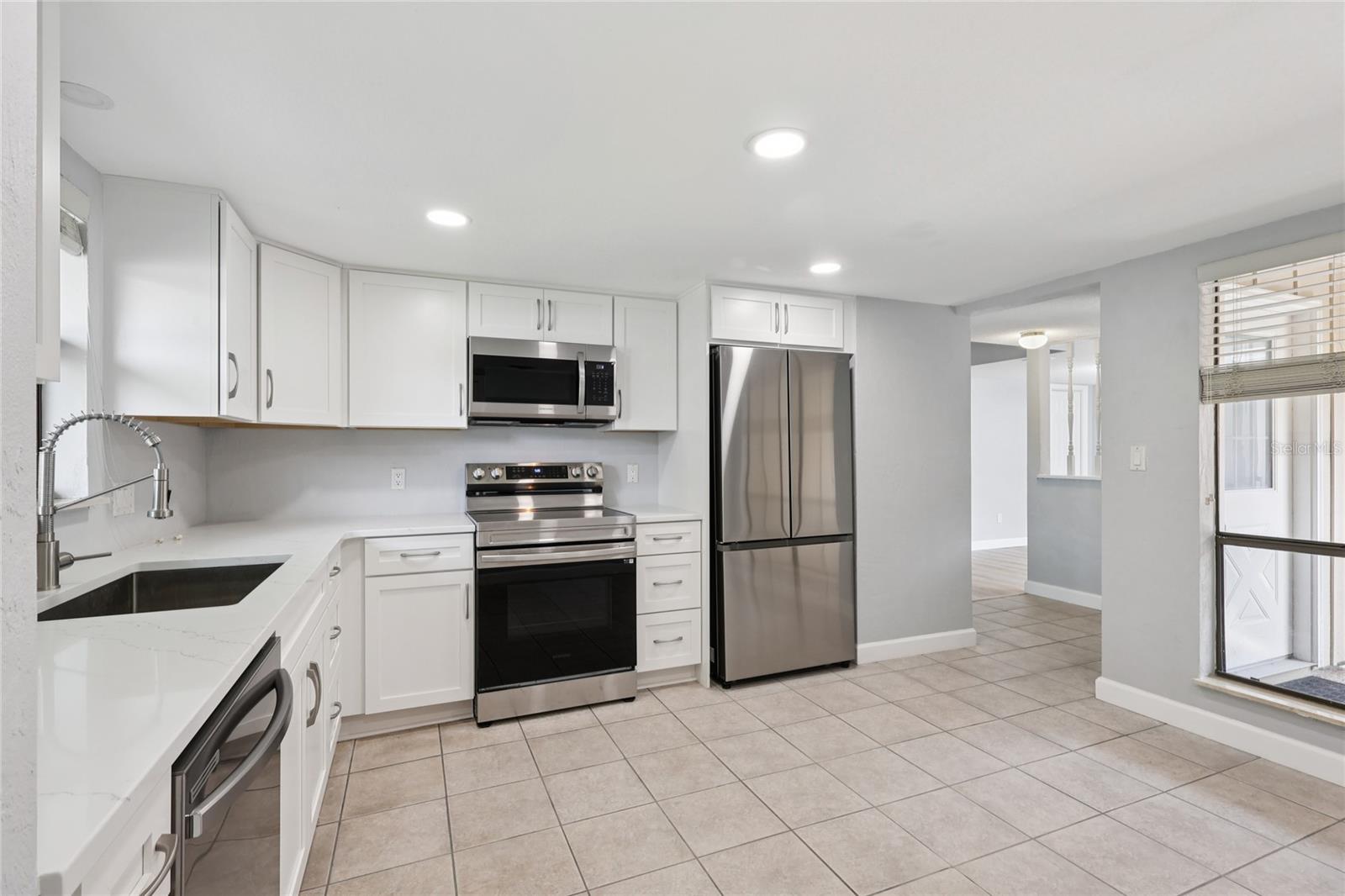 Image 17 of 69 For 102 Golf Club Drive