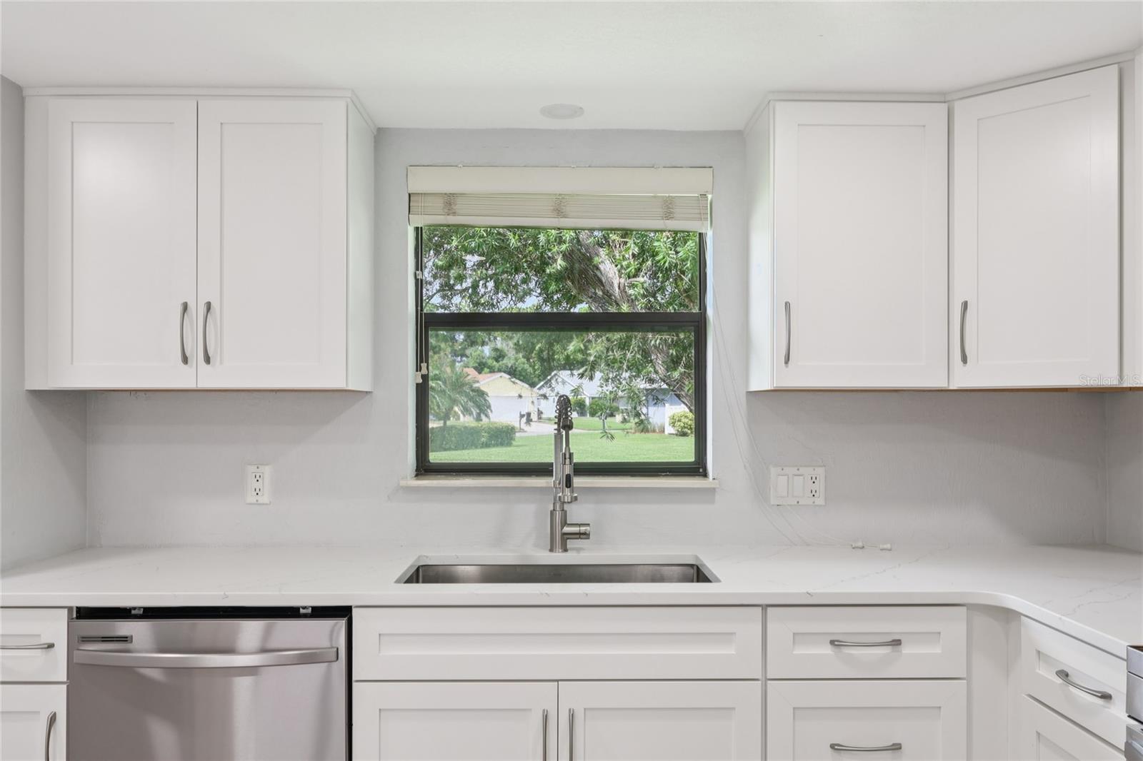 Image 18 of 69 For 102 Golf Club Drive