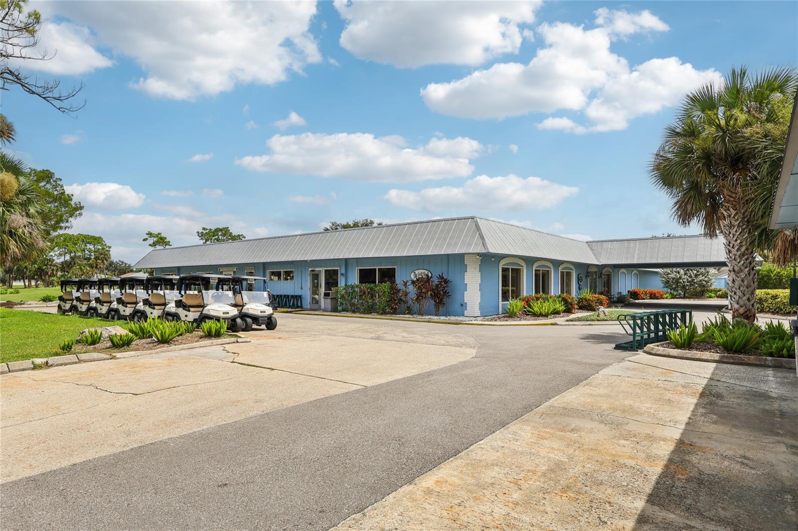 Image 48 of 69 For 102 Golf Club Drive