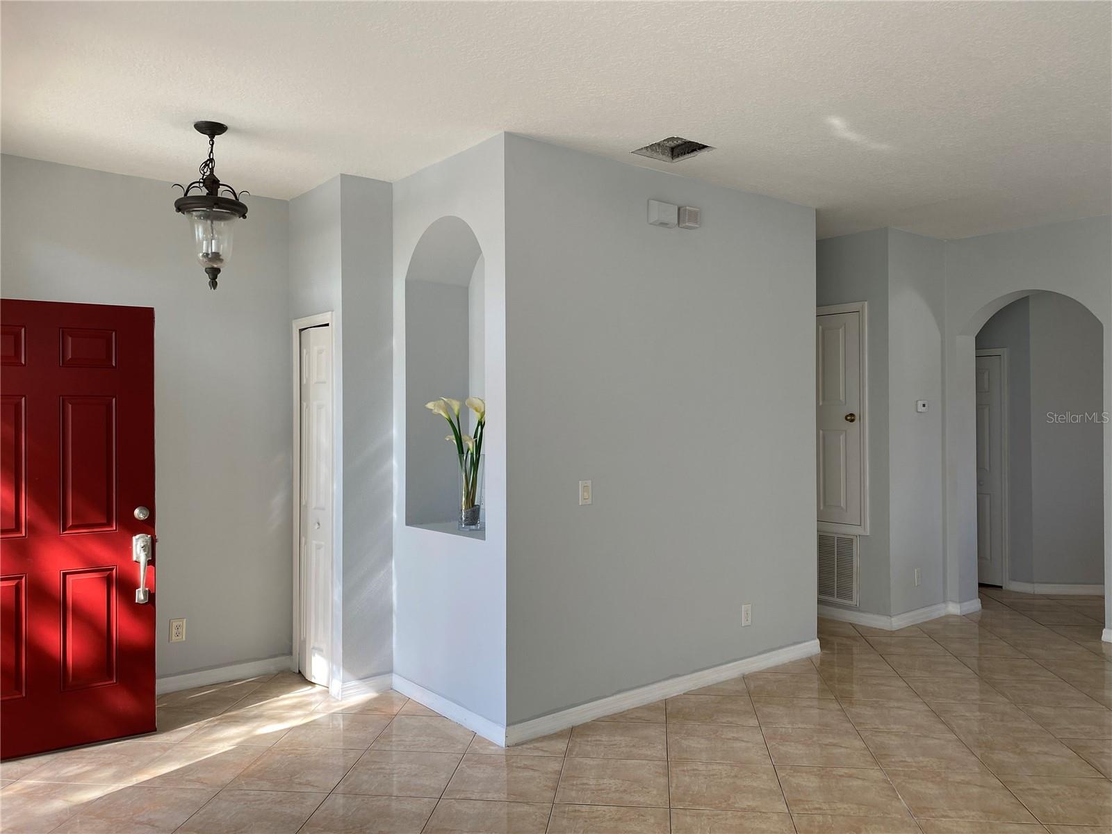 Image 7 of 22 For 10073 Savannah Bluff Lane