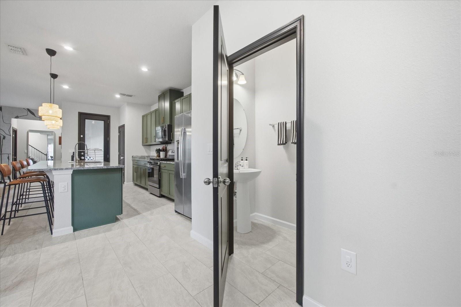 Image 16 of 33 For 6060 Glory Bower Drive