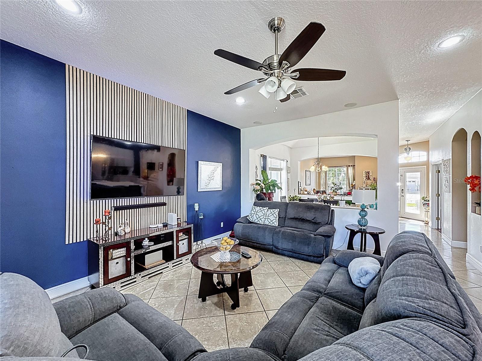 Image 7 of 22 For 8463 Dover View Lane