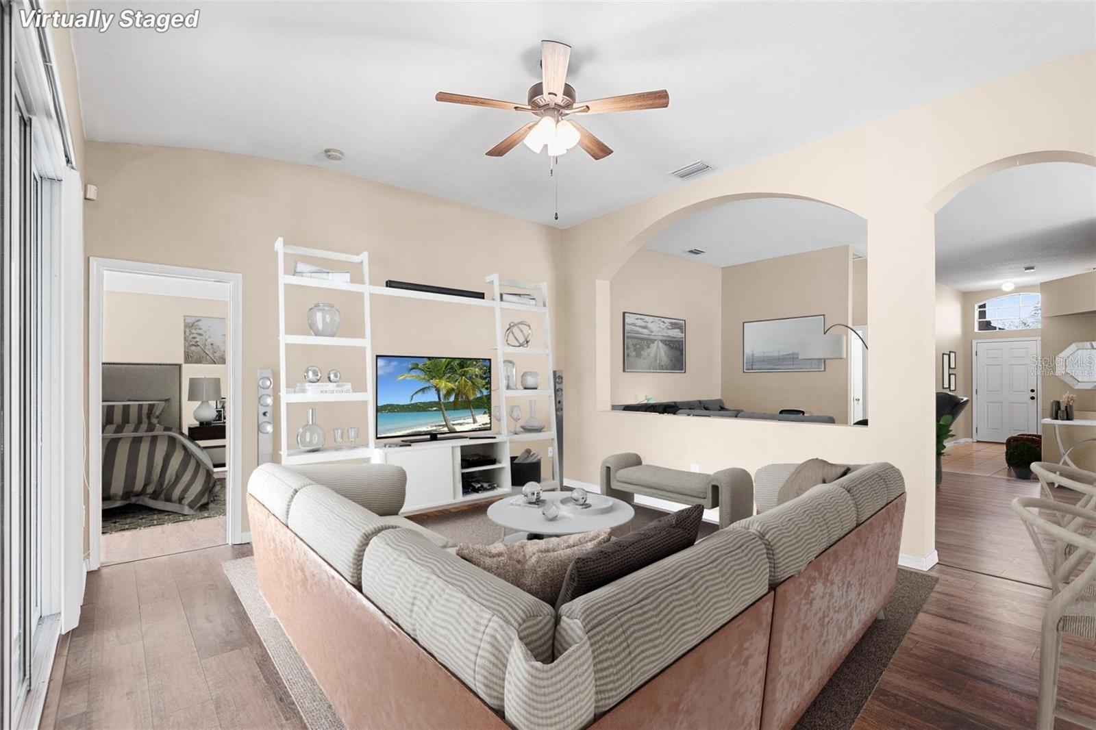 Listing photo id 0 for 3483 Beaumont Loop