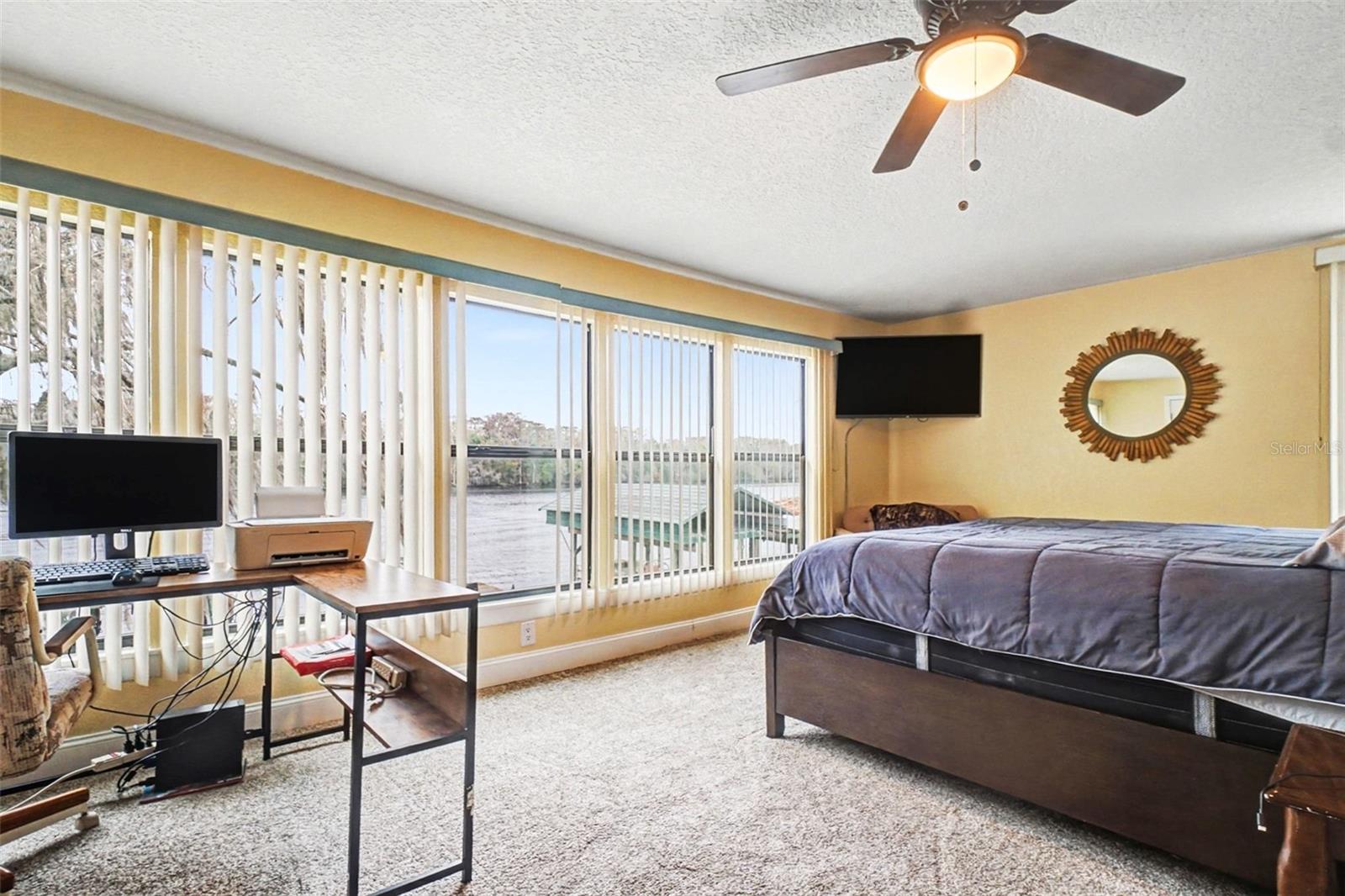 Image 17 of 34 For 55316 Claire Street