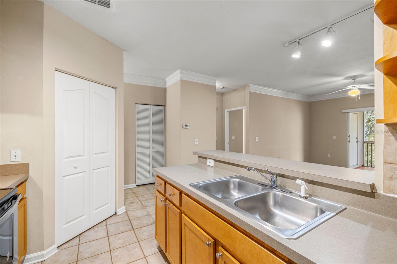 Image 10 of 25 For 4207 Dale Mabry Highway 4305