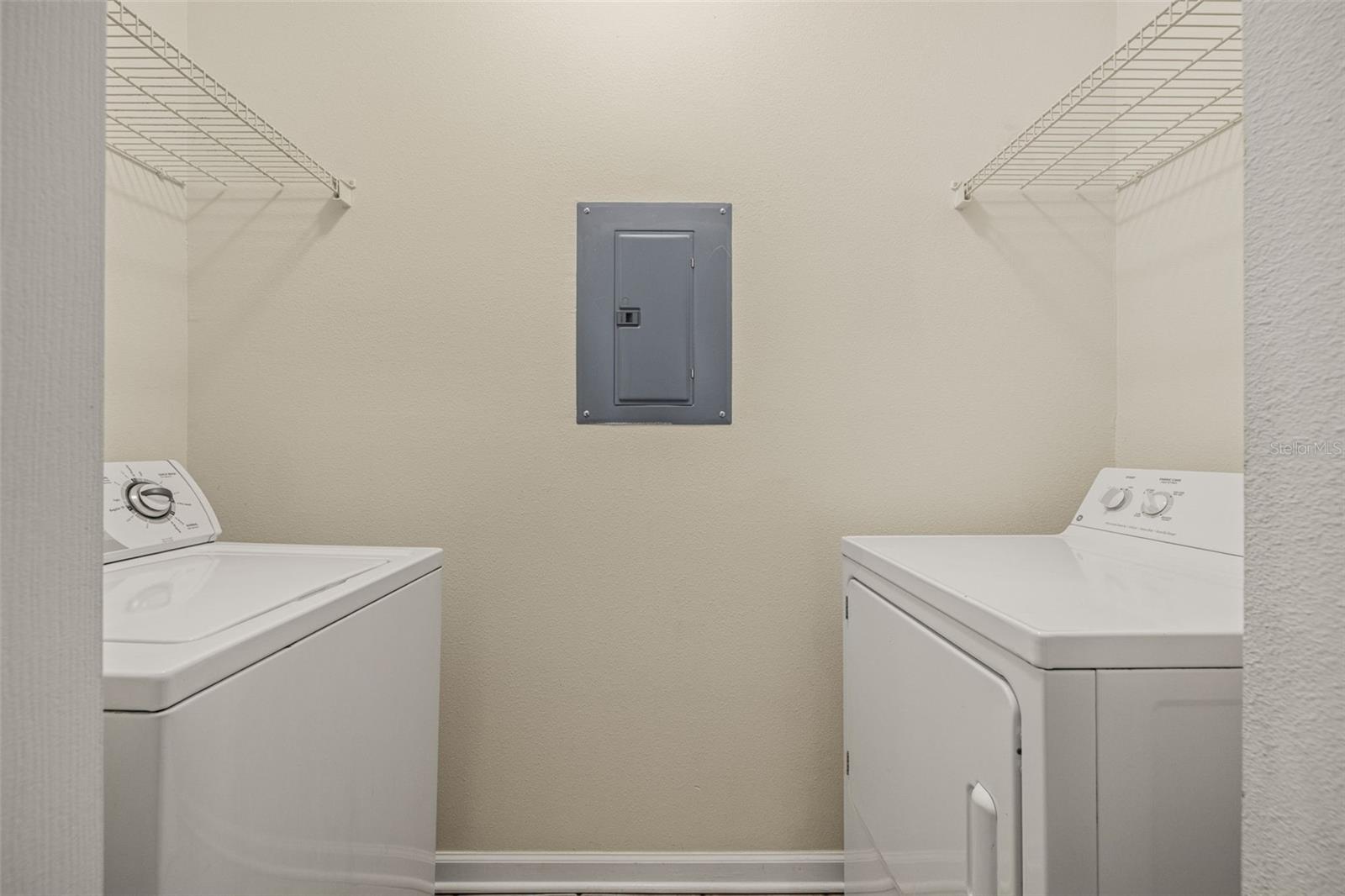 Image 12 of 25 For 4207 Dale Mabry Highway 4305