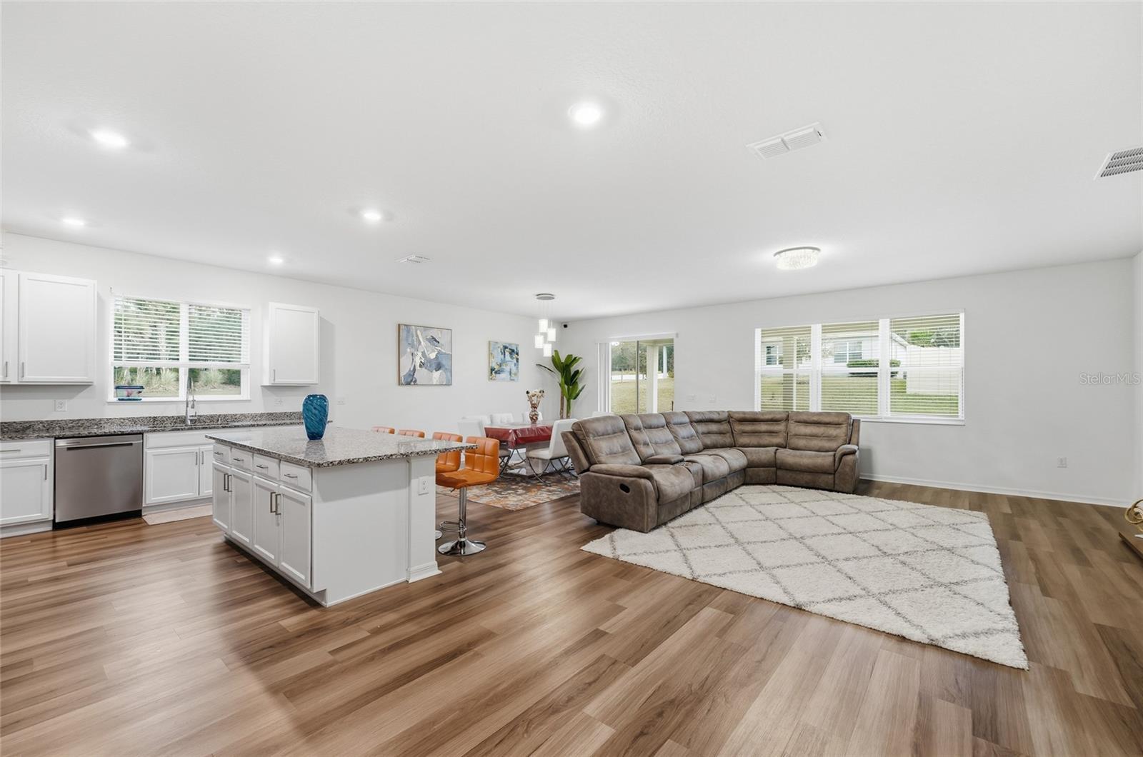 Image 3 of 25 For 2081 Malbec Court