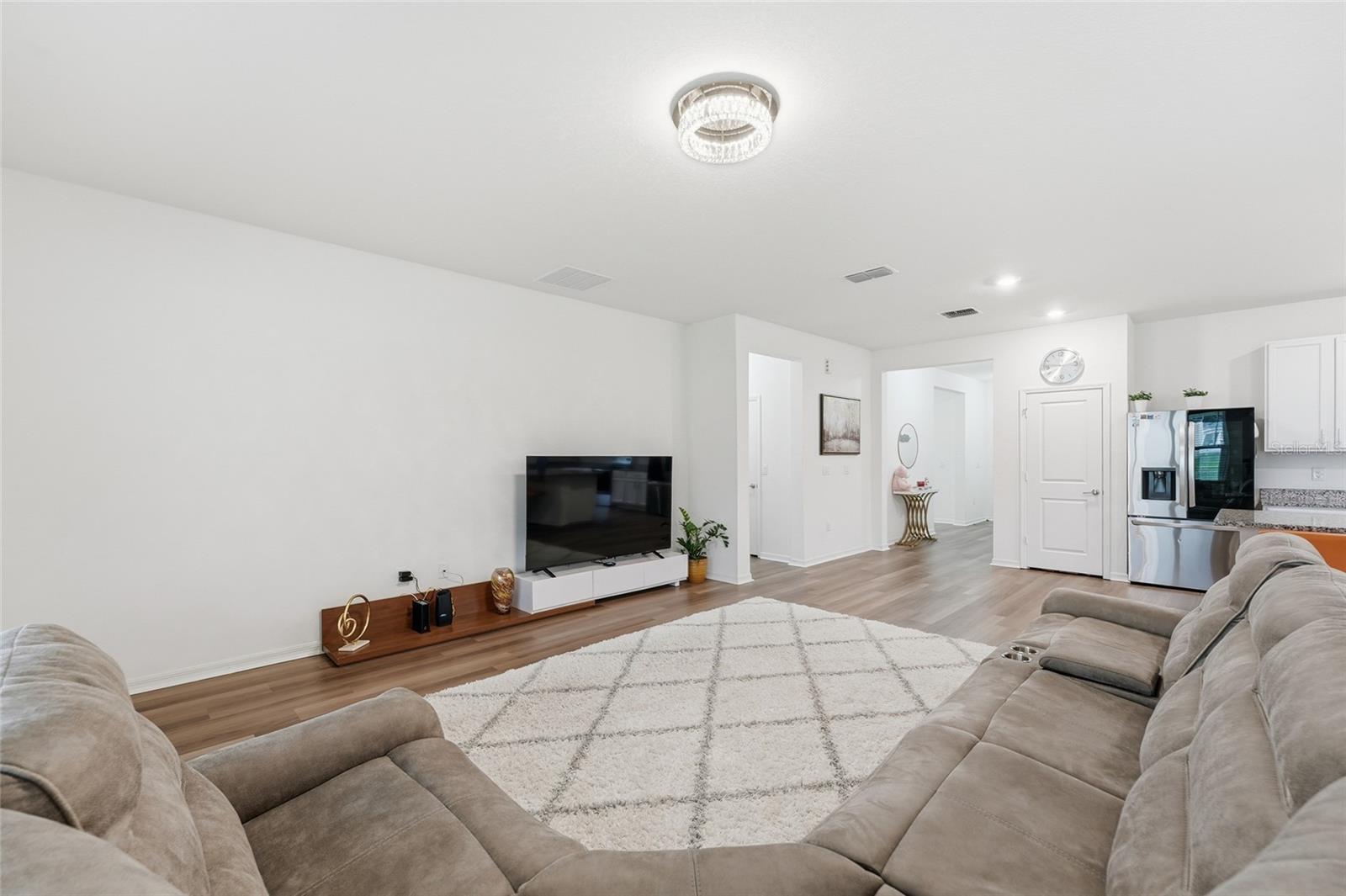 Image 5 of 25 For 2081 Malbec Court