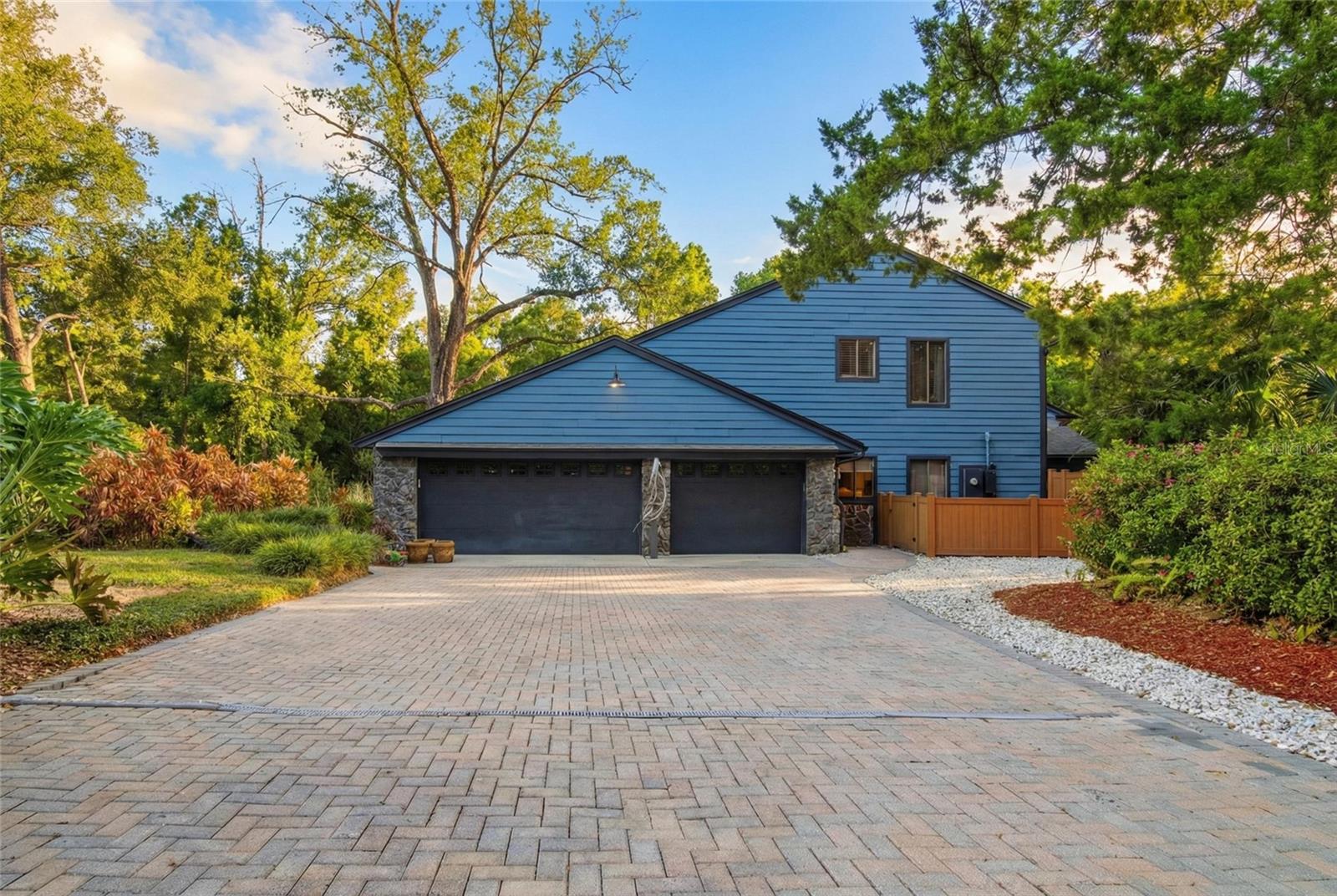 Image 10 of 71 For 55 Oak Hollow Drive