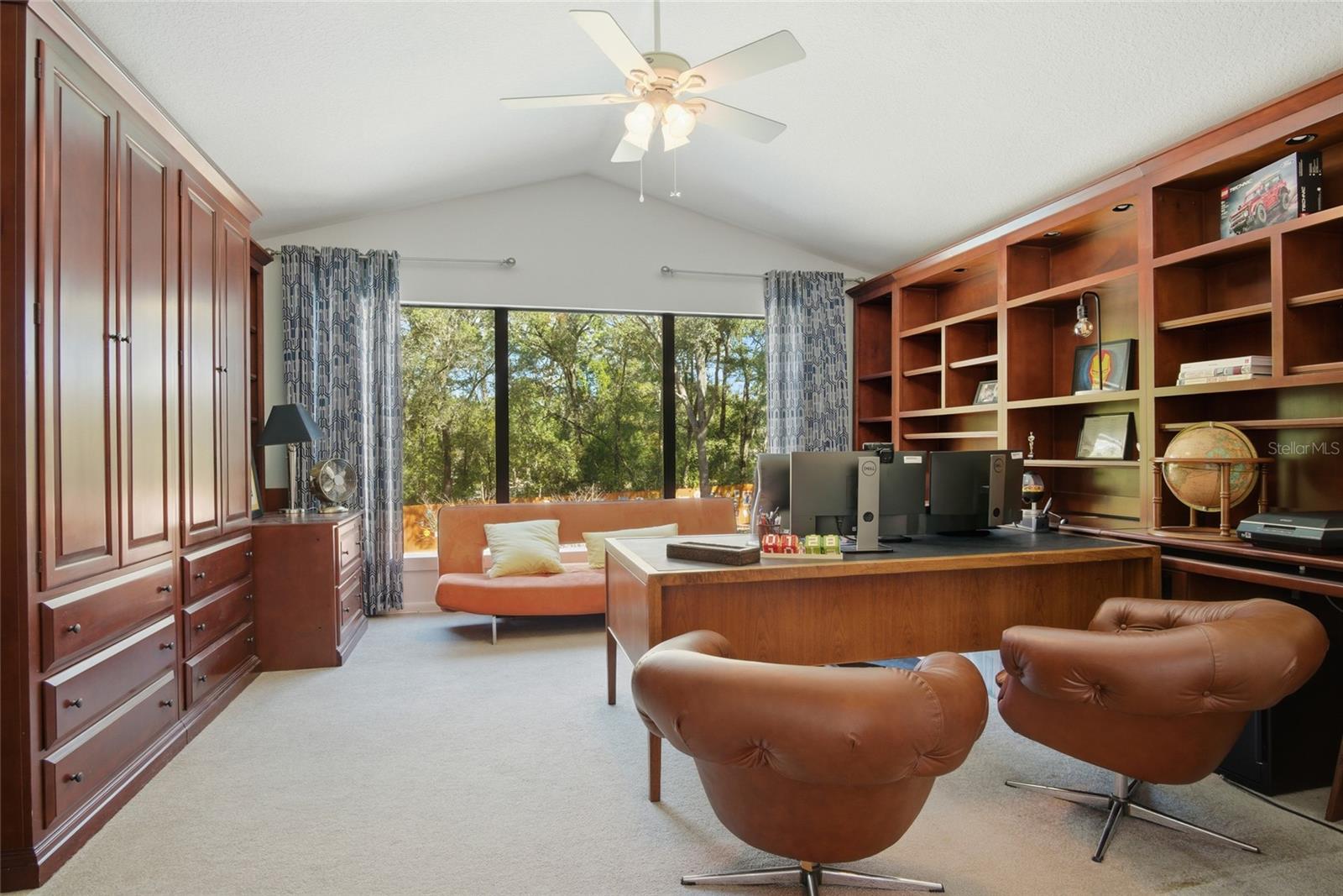 Image 40 of 71 For 55 Oak Hollow Drive