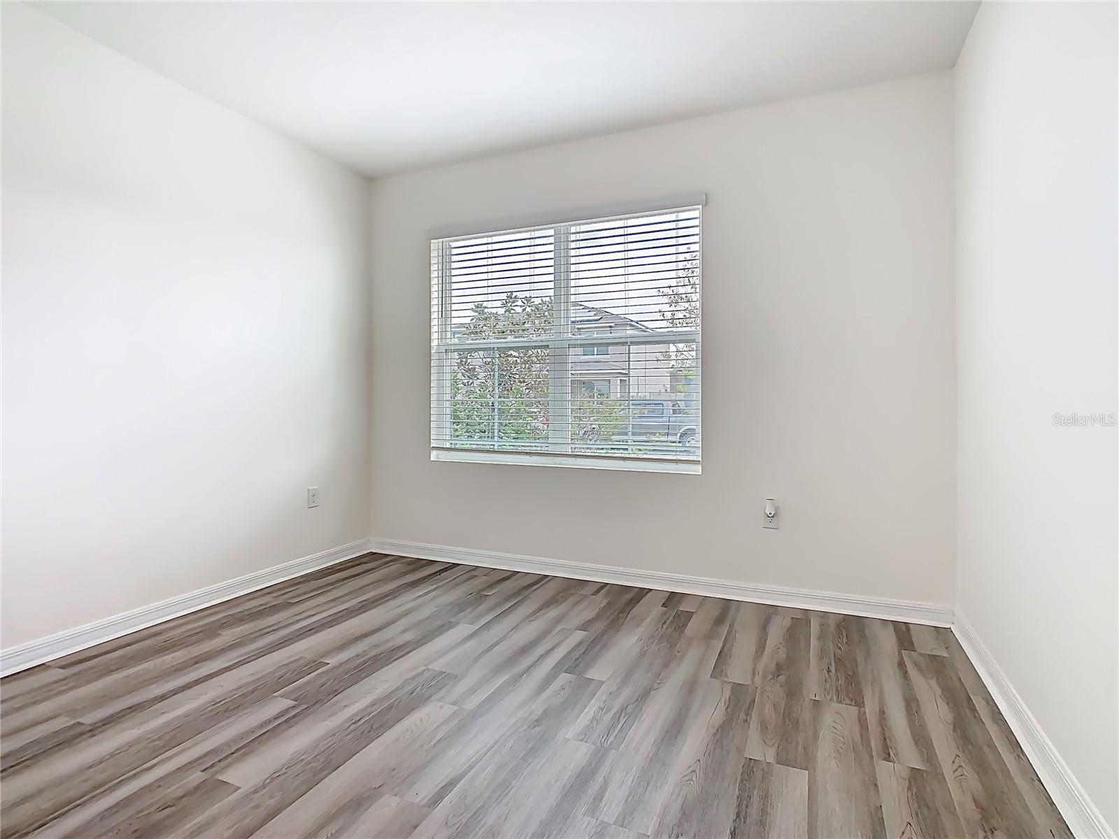 Image 13 of 34 For 3348 Perennial Lane