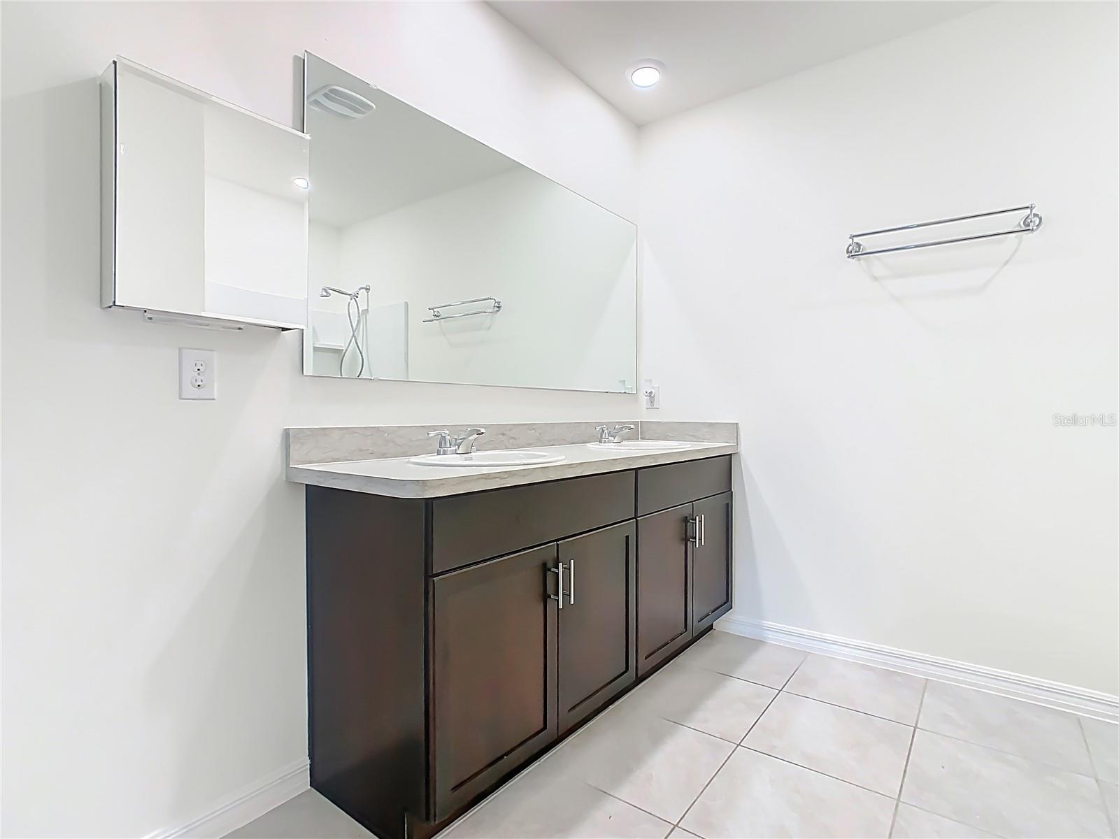 Image 25 of 34 For 3348 Perennial Lane