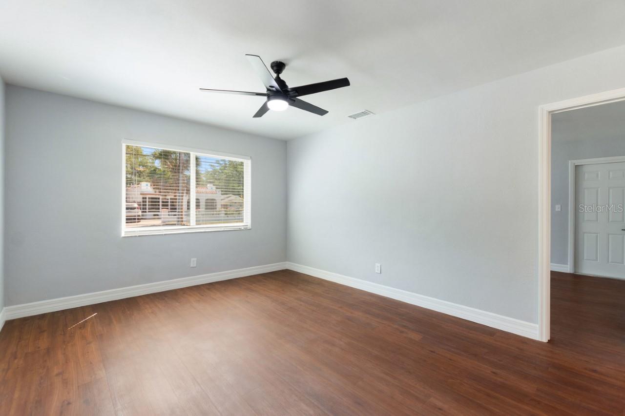 Image 4 of 29 For 5100 24th Avenue S