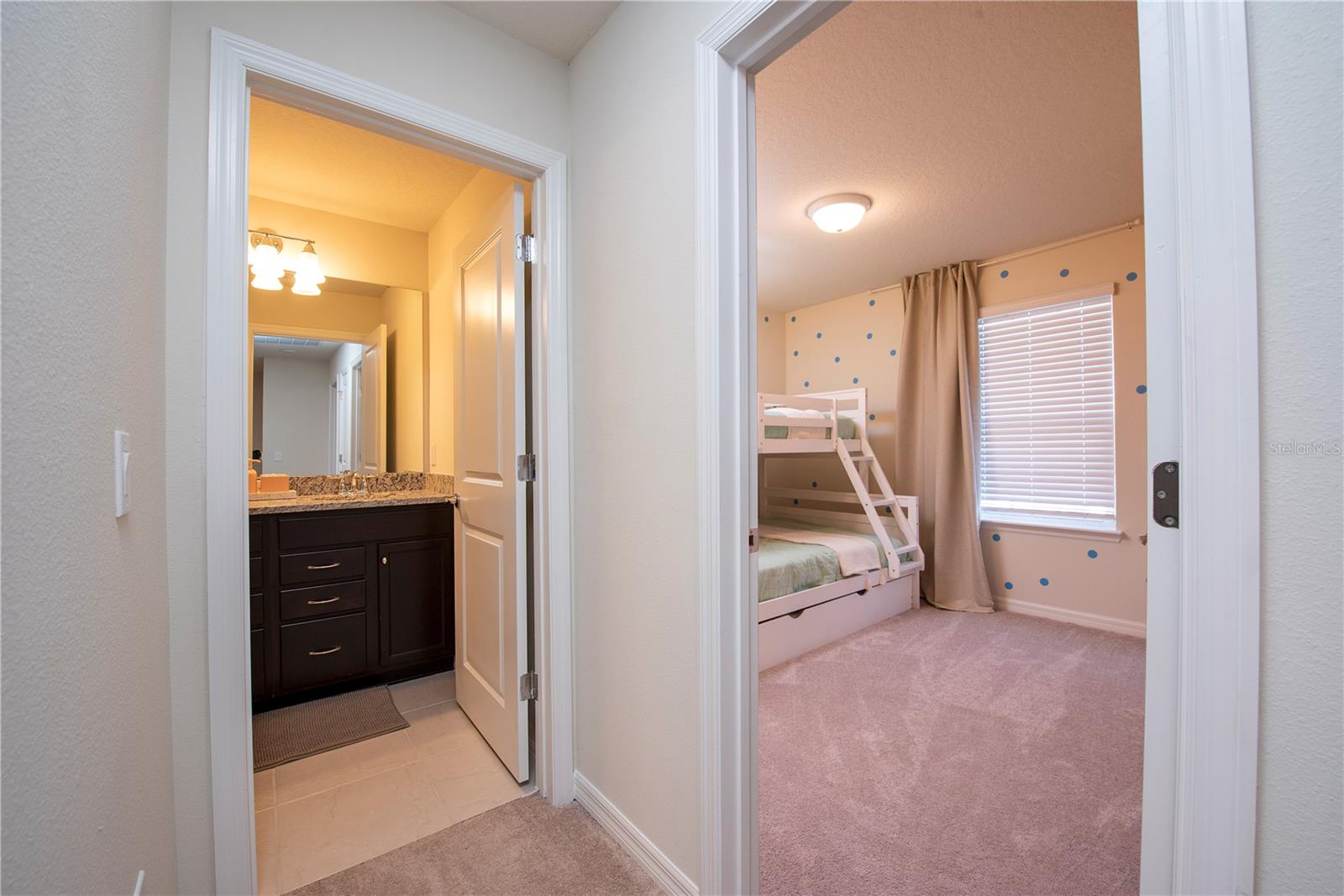 Image 36 of 53 For 126 Jetty Way