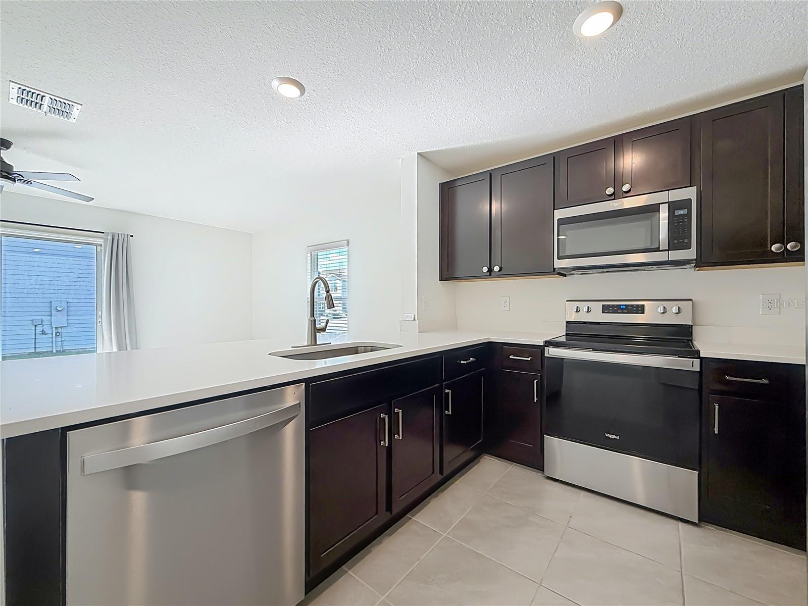 Image 10 of 60 For 6687 81st Loop