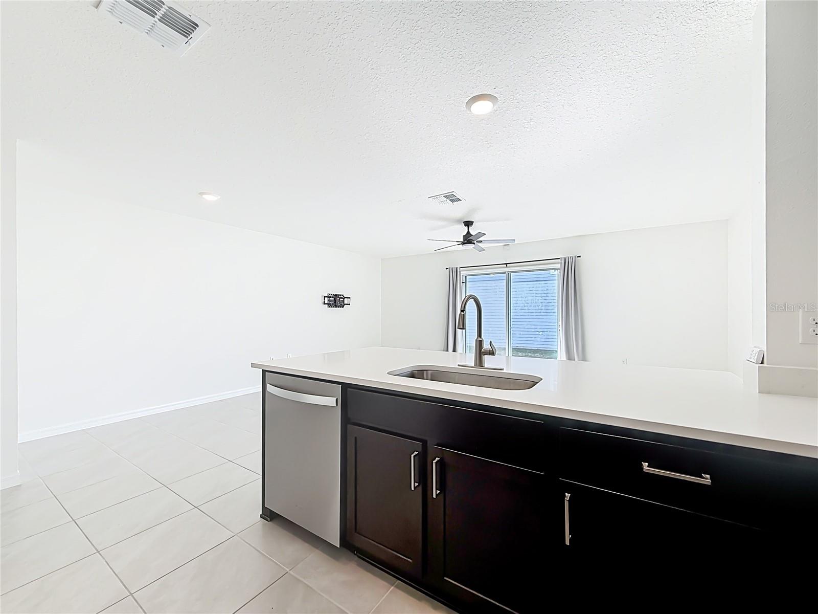 Image 11 of 60 For 6687 81st Loop