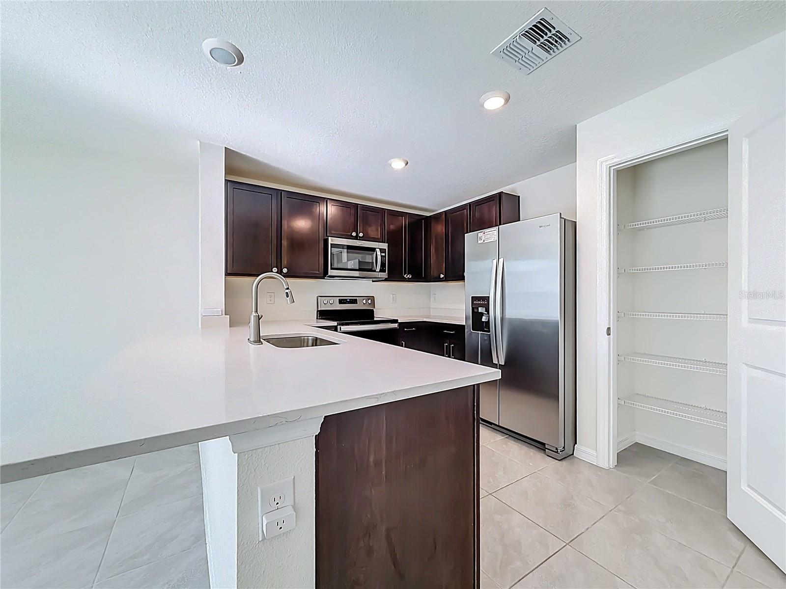 Image 13 of 60 For 6687 81st Loop