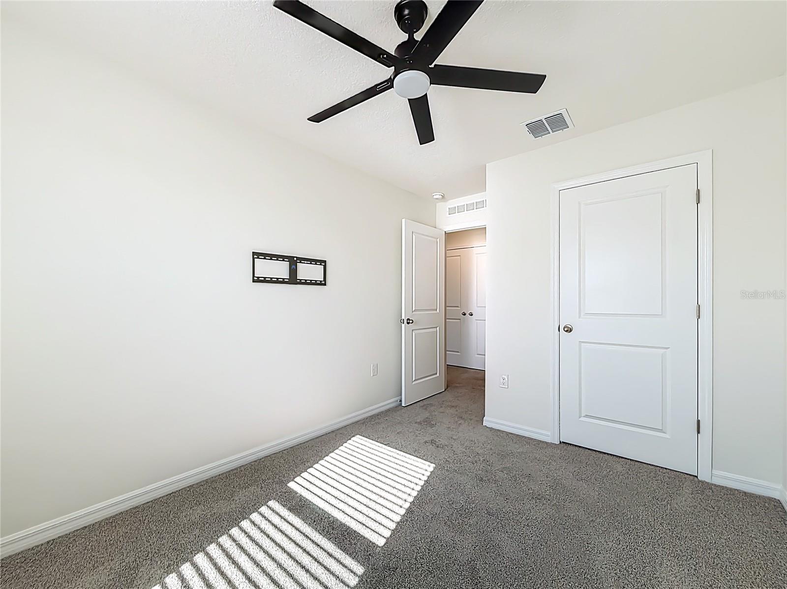 Image 25 of 60 For 6687 81st Loop