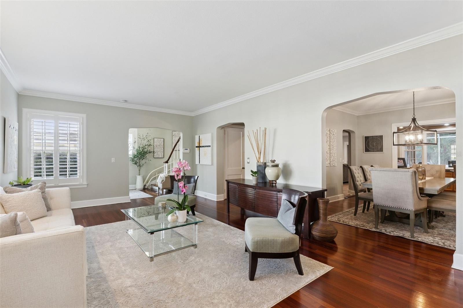 Image 13 of 73 For 910 Alameda Street