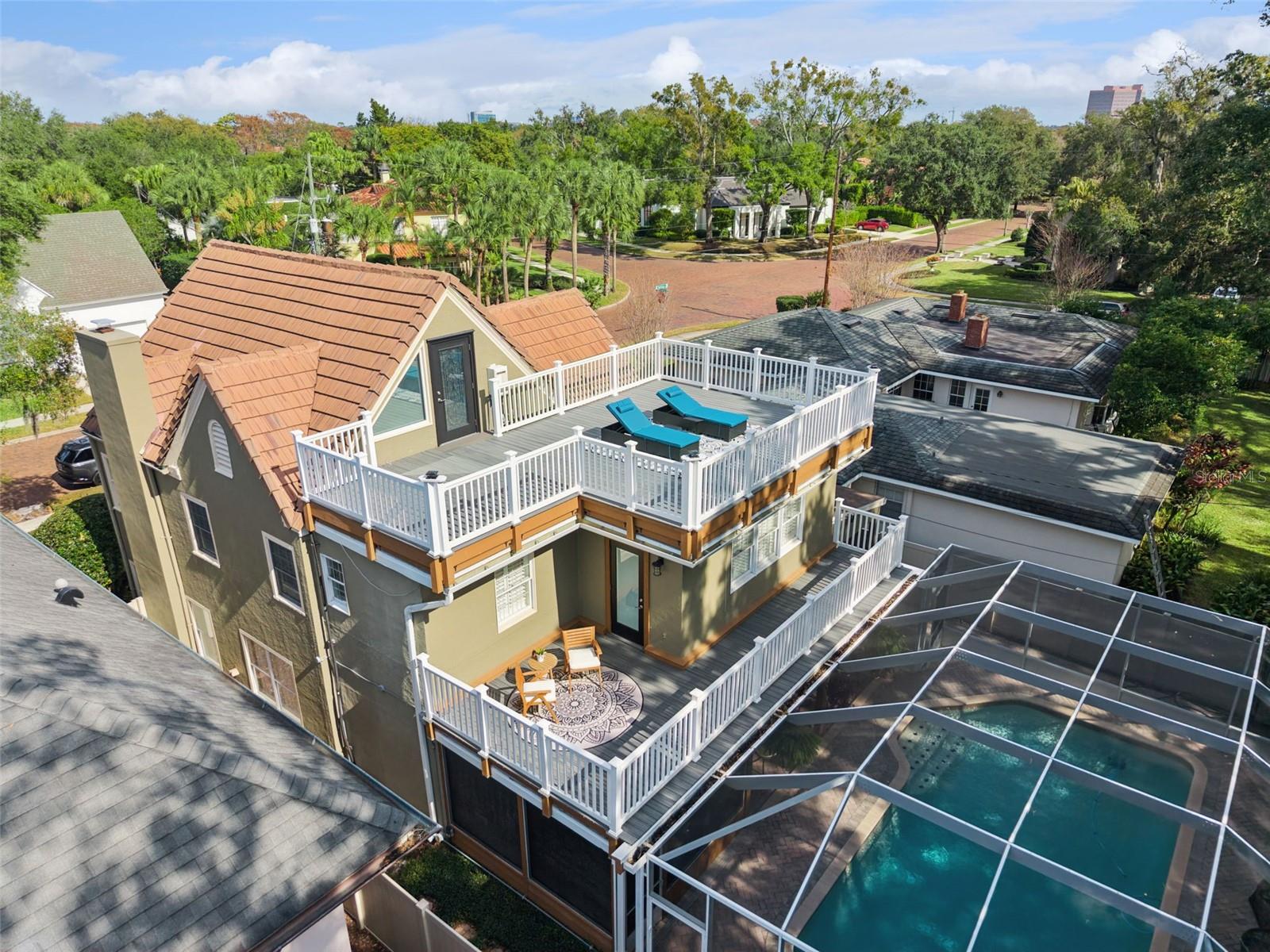 Image 2 of 73 For 910 Alameda Street