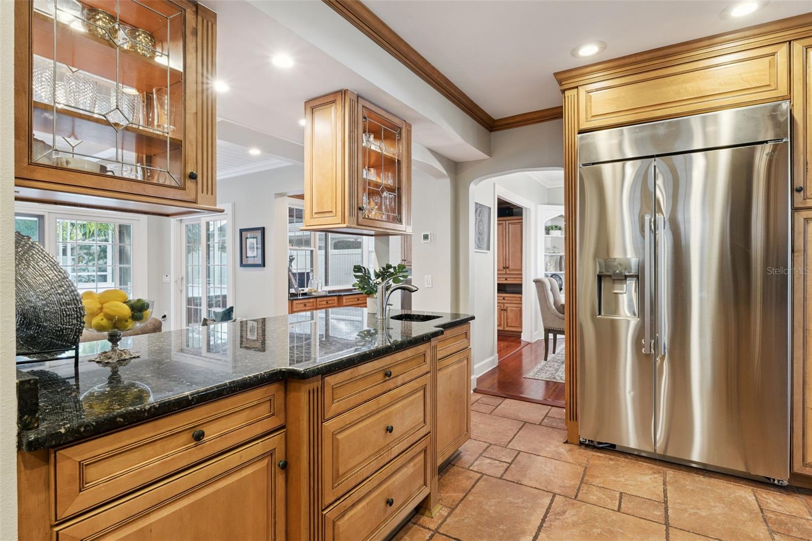 Image 20 of 73 For 910 Alameda Street