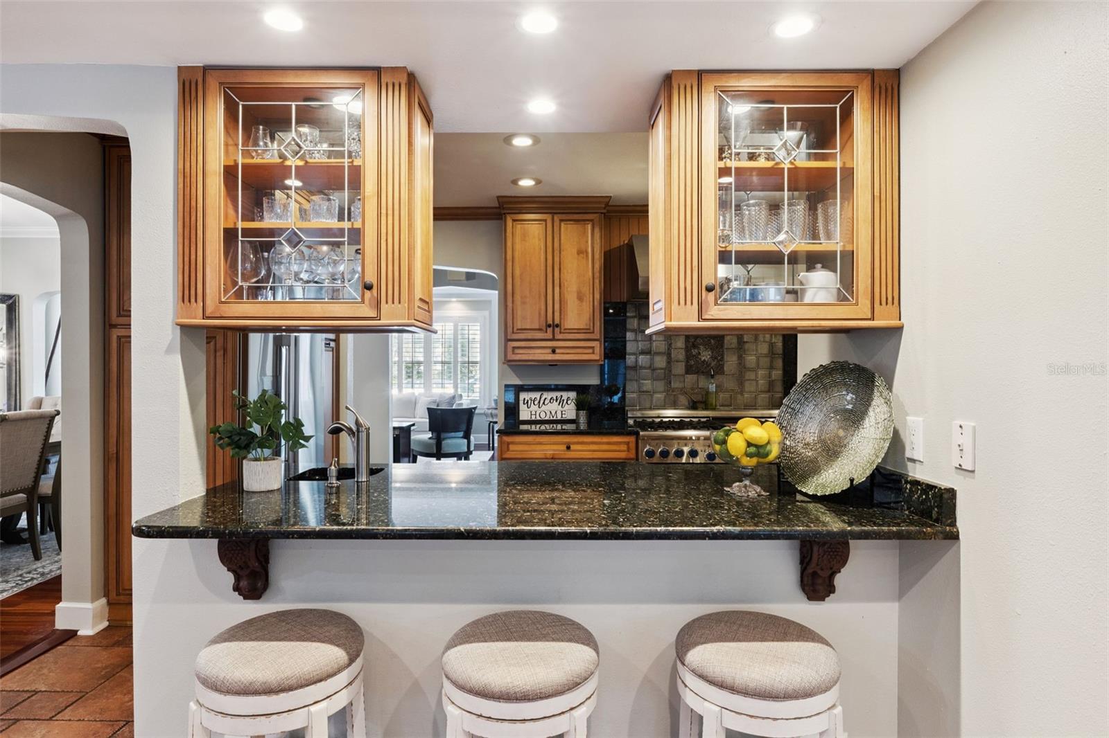 Image 23 of 73 For 910 Alameda Street