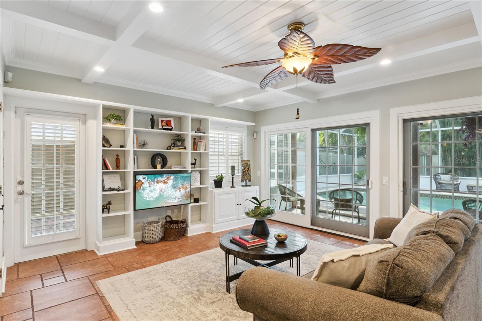 Image 26 of 73 For 910 Alameda Street