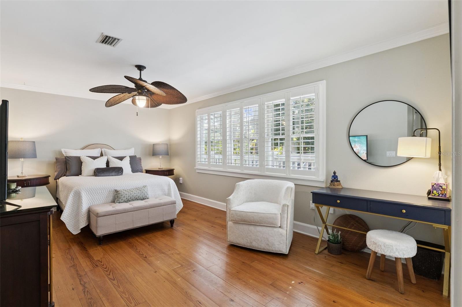 Image 31 of 73 For 910 Alameda Street